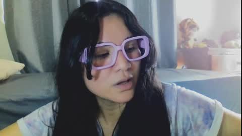 Snapshot of laurengirls1 chatting on 19, 5, 2026 onlyfan laureng7 - 7 laureng2 online show from 19, 5, 2026