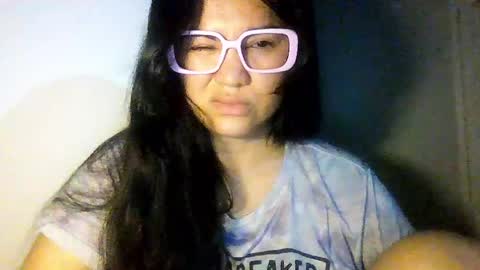Snapshot of laurengirls1 chatting on 27, 5, 2026 onlyfan laureng7 - 7 laureng2 online show from 27, 5, 2026