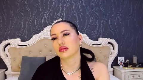 Laura online show from 10, 3, 2026