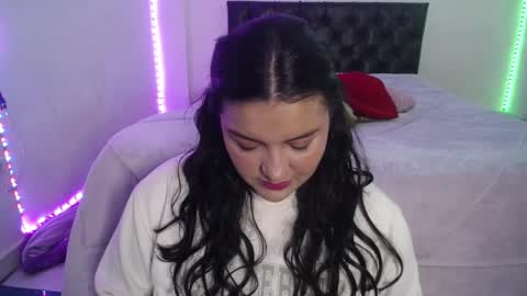 Snapshot of laurenkenner28_ chatting on 4, 5, 2026 laurenkenner28_ online show from 4, 5, 2026