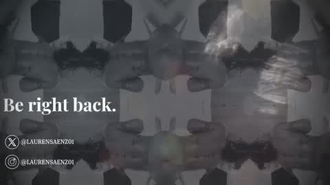 Lauren Saenz online show from 1, 2, 2025