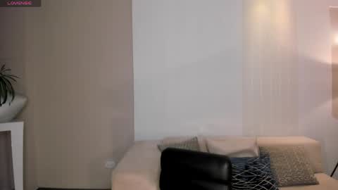 Snapshot of laurentrosse1 chatting on 2, 5, 2026 Laurent Rosse online show from 2, 5, 2026