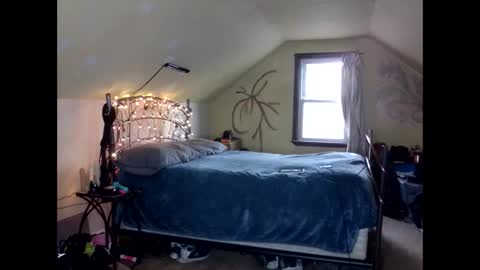 Lauren online show from 15, 1, 2025