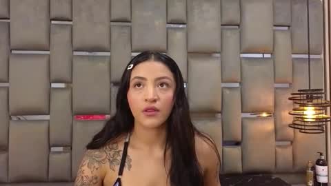 Snapshot of lauri_thx chatting on 17, 12, 2025 lauri_thx online show from 17, 12, 2025