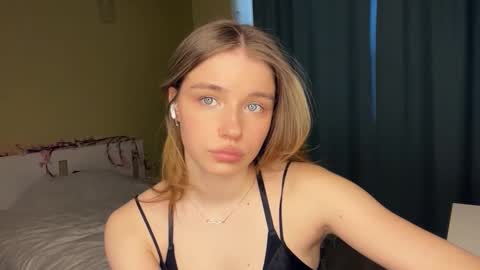 Bella online show from 6, 3, 2026