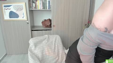 Snapshot of lauryn_chills chatting on 24, 11, 2025 Lauryn online show from 24, 11, 2025