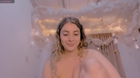 Lauu G online show from 4, 12, 2024