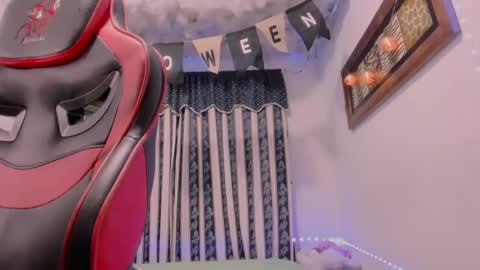 Lauu G online show from 11, 10, 2025