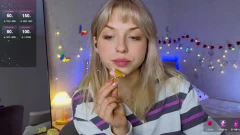 Snapshot of lavenderlav chatting on 11, 3, 2025 Melissa online show from 11, 3, 2025