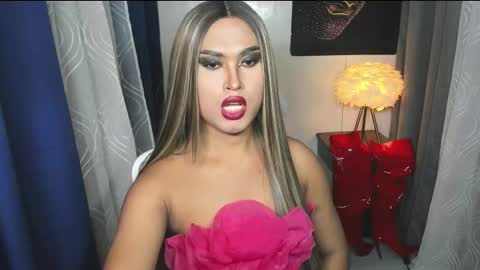 Snapshot of lavictoria_ladyboy chatting on 24, 9, 2025 Victoria online show from 24, 9, 2025