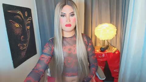 Snapshot of lavictoria_ladyboy chatting on 6, 10, 2025 Victoria online show from 6, 10, 2025
