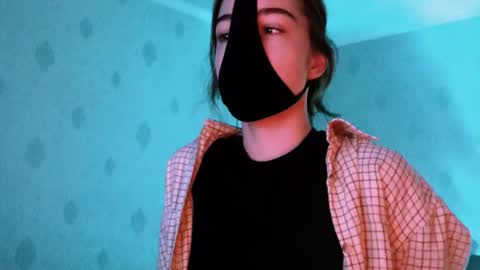 Snapshot of lavinda_lin chatting on 5, 10, 2025 Lavinda online show from 5, 10, 2025