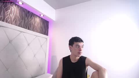 Snapshot of lawford_mike chatting on 28, 9, 2025 Mike online show from 28, 9, 2025