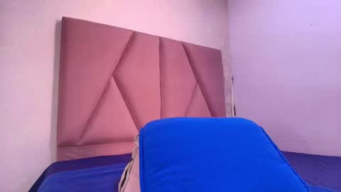 Lay Madison  online show from 23, 9, 2025