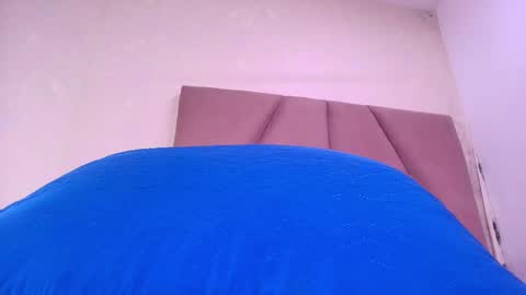 Lay Madison  online show from 25, 9, 2025