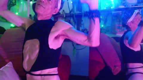 Laye19 online show from 12, 12, 2024