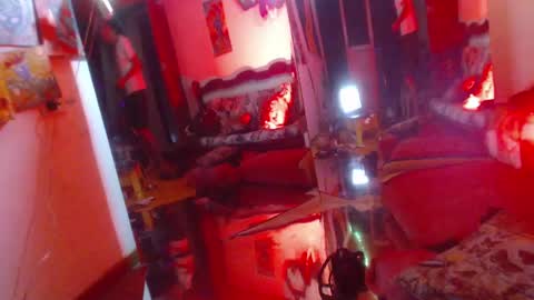 Laye19 online show from 2, 2, 2025