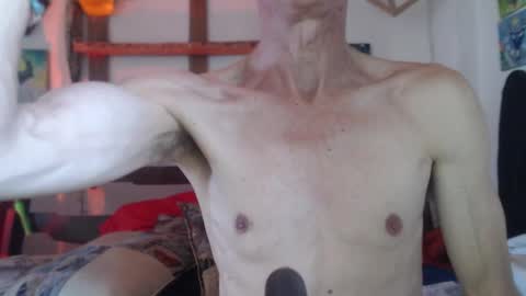 Laye19 online show from 14, 2, 2025