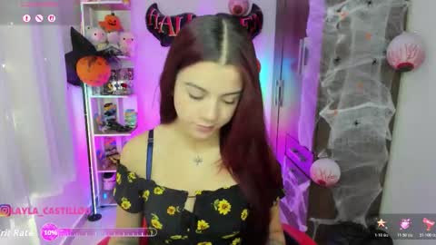 Snapshot of layla_castilloo chatting on 29, 10, 2025 Layla online show from 29, 10, 2025