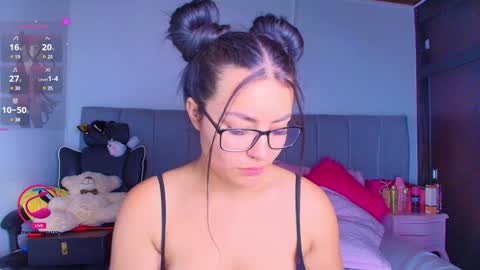 Layla online show from 20, 1, 2025