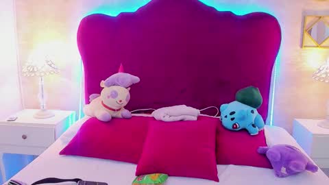 Snapshot of laylaadoll_ chatting on 2, 10, 2025 Lau online show from 2, 10, 2025