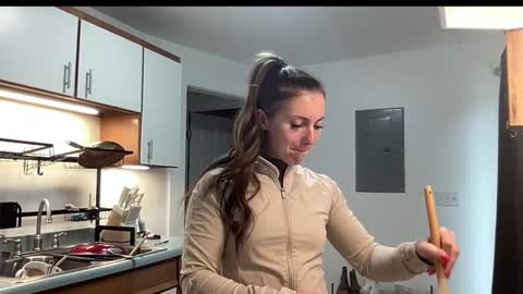 laylahlaylah1 online show from 11, 11, 2025