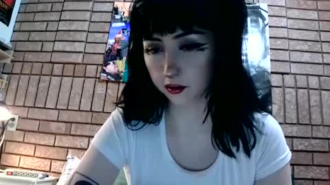 Snapshot of laylakills chatting on 8, 2, 2025 Layla Kills online show from 8, 2, 2025