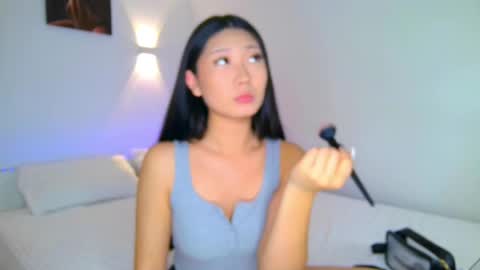 Layla online show from 17, 4, 2026