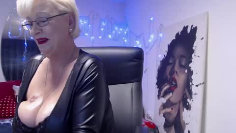 Layla online show from 25, 12, 2024