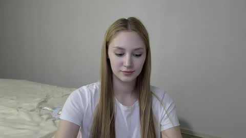 Snapshot of laylapretty001 chatting on 3, 12, 2024 LaylaPretty001 online show from 3, 12, 2024