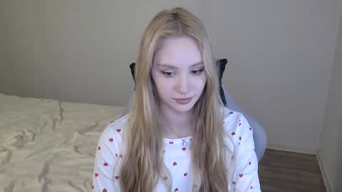 Snapshot of laylapretty001 chatting on 3, 2, 2026 LaylaPretty001 online show from 3, 2, 2026