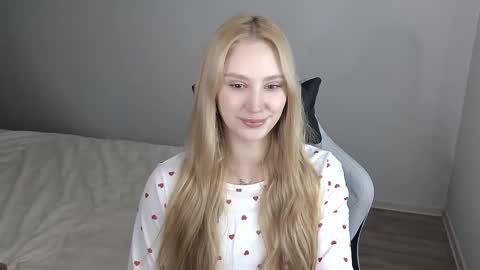 Snapshot of laylapretty001 chatting on 4, 2, 2026 LaylaPretty001 online show from 4, 2, 2026