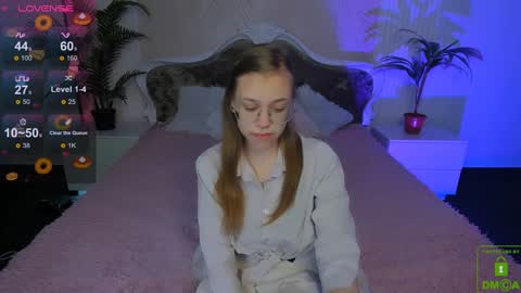 layriantavee online show from 28, 12, 2024