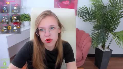 layriantavee online show from 22, 9, 2025