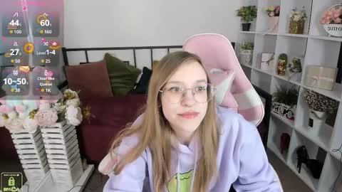 layriantavee online show from 24, 3, 2026