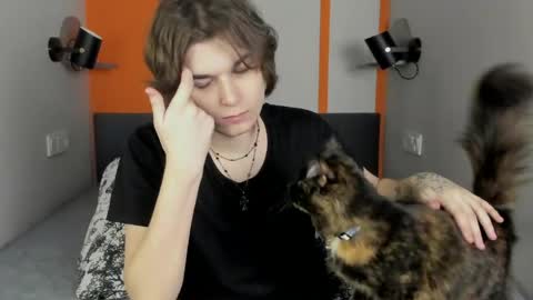 Alex online show from 19, 4, 2026