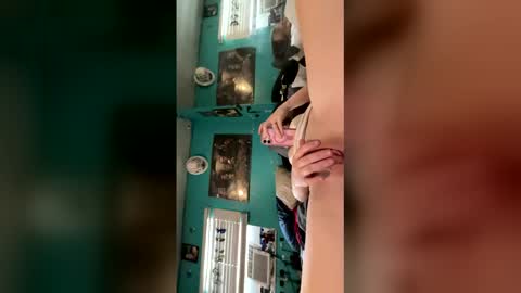 Snapshot of lcjw214 chatting on 8, 1, 2026 lcjw214 online show from 8, 1, 2026