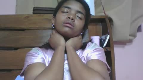 lea96546 online show from 15, 4, 2026