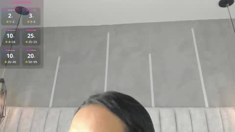 Snapshot of lea_gray chatting on 29, 12, 2024 online show from 29, 12, 2024