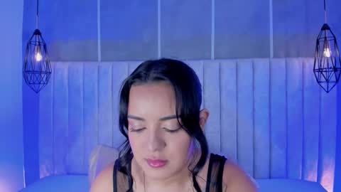 Snapshot of lea_gray chatting on 24, 9, 2025 online show from 24, 9, 2025