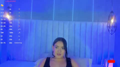 Snapshot of lea_gray chatting on 29, 9, 2025 online show from 29, 9, 2025