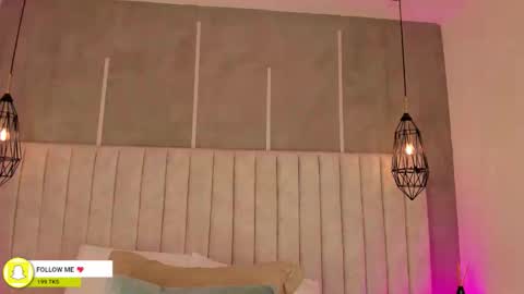 Snapshot of lea_gray chatting on 2, 12, 2025 online show from 2, 12, 2025