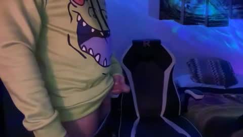 leafar_volkov online show from 5, 12, 2024