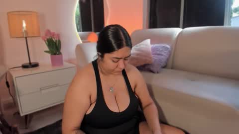 Leah online show from 3, 11, 2025