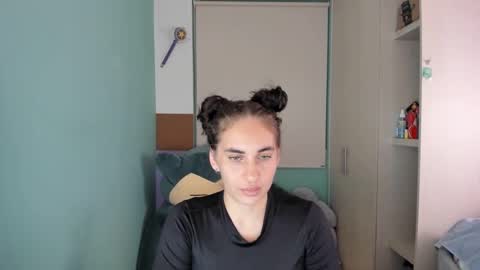 Laura online show from 17, 1, 2025