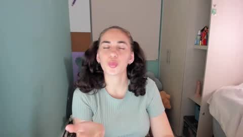 Laura online show from 18, 1, 2025