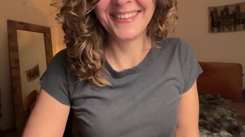 Leah Sparkles online show from 23, 10, 2025