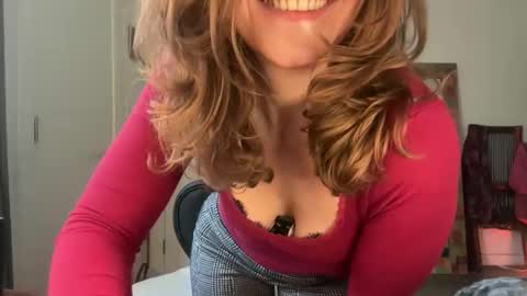 Leah Sparkles online show from 2, 2, 2026