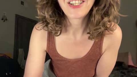Leah Sparkles online show from 9, 5, 2026
