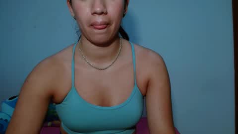 Snapshot of leanaalhub chatting on 7, 3, 2025 leanaalhub online show from 7, 3, 2025